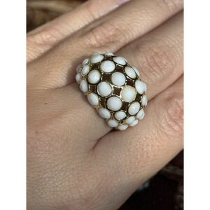 White Crystal Cocktail Statement Rings Sz 8 Gold Tone